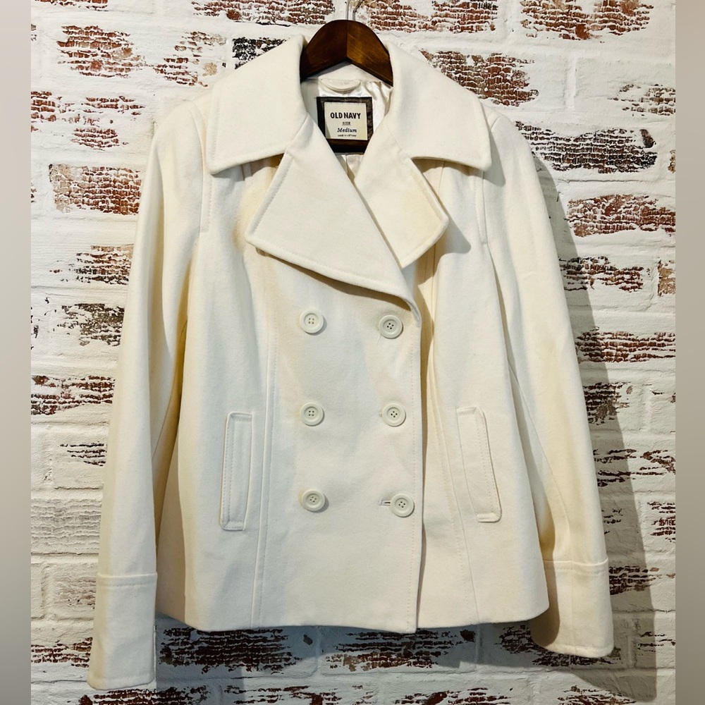 NWT Size M Old Navy Women's Cream Peacoat